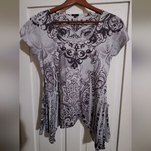 St. John Black and Gray Patterned Short Sleeve Top